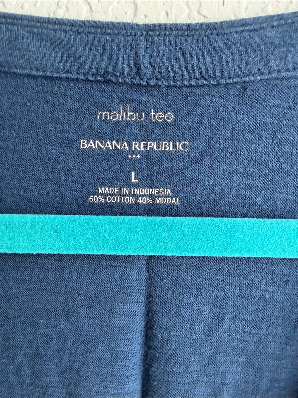 Y2K Banana Republic Navy V-Neck Sleeveless Tank - Picture 3 of 6
